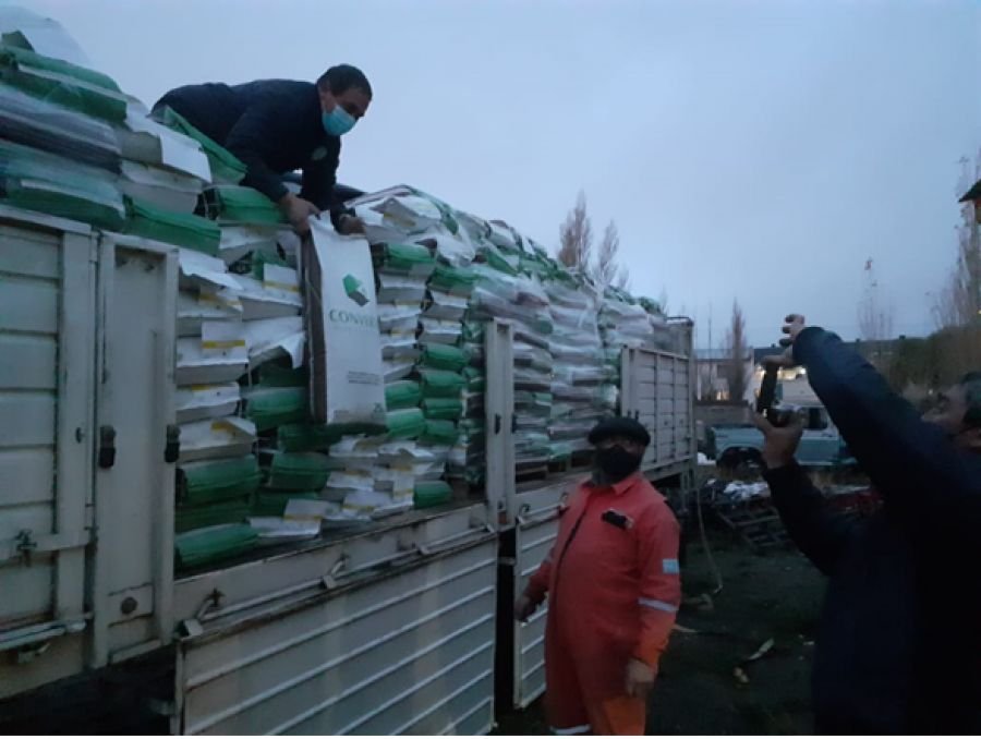 Entregan alimentos para suplementación ganadera
