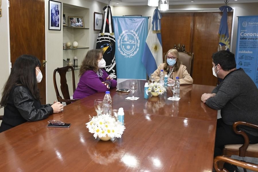 Alicia se reunió con autoridades del PAMI en Casa de Gobierno