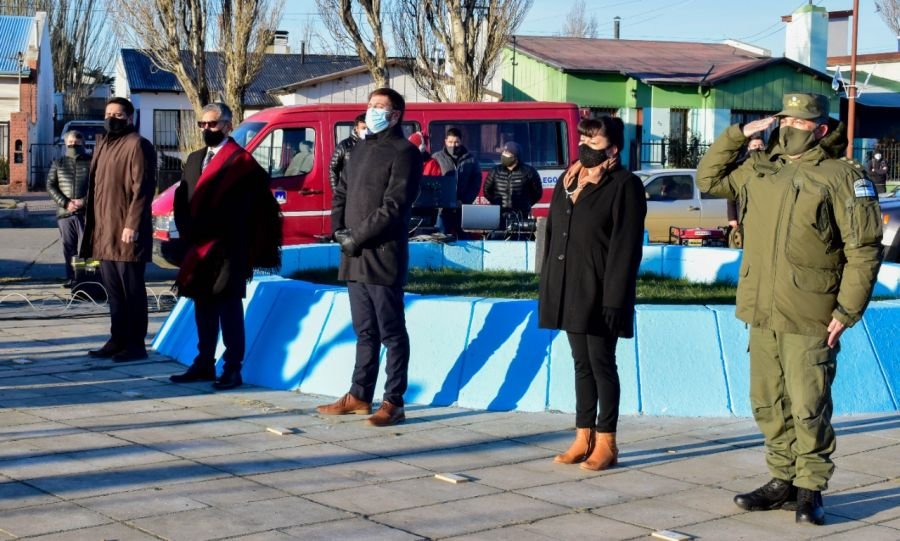 Autoridades participaron del acto en conmemoración del Bicentenario del Fallecimiento del General Güemes