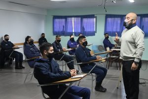 Se realiza con éxito la capacitación de primeros auxilios, RCP y DEA en la Escuela de Policía