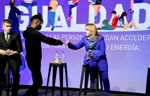 Alicia: “Santa Cruz es energía para crecer y para crecer hay que trabajar en alternativas”