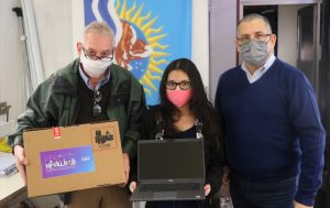 Entregaron notebooks a estudiantes de escuelas técnicas de la provincia