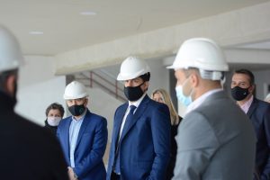 Nuevas inauguraciones: breve historia de la Industrial N°6 y la Industrial N° 1