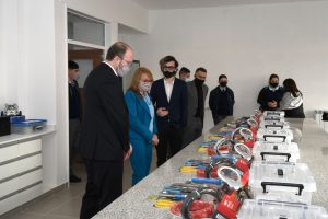 Alicia encabezó el acto inauguración de las escuelas industriales N° 6 de Río Gallegos y N° 1 en Caleta Olivia