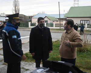 Entrega de equipamiento para la Policía de Puerto Santa Cruz y Piedra Buena