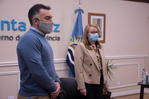 El Gobierno inauguró la Escuela Primaria Provincial N° 30 en Julia Dufour y la Escuela Industrial N° 9 en El Calafate