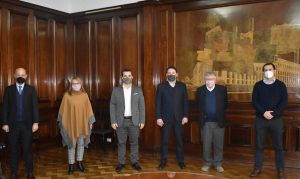 Alicia firmó acuerdos que permitirán avanzar en nuevas obras eléctricas para Santa Cruz