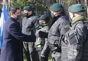 Seguridad hizo entrega de motos, cascos y vestimenta para la Policía de Santa Cruz