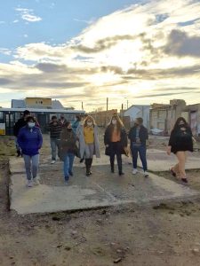 Alicia participó de una reunión con vecinos y vecinas del Barrio Los Lolos de Río Gallegos
