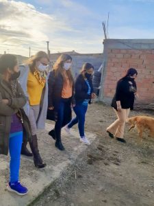 Alicia participó de una reunión con vecinos y vecinas del Barrio Los Lolos de Río Gallegos