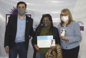 Alicia entregó reconocimientos a inmigrantes que viven hace más de 30 años en Río Gallegos