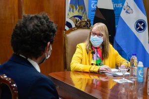 La Gobernadora recibió al CEO del grupo Benetton quien presentó un plan de inversiones para Santa Cruz