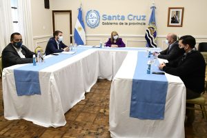 Alicia encabezó una mesa de diálogo con intendentes de localidades de Santa Cruz