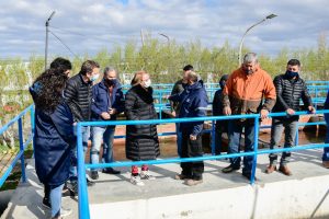 Alicia acompañó a los trabajadores de SPSE en una nueva jornada de limpieza