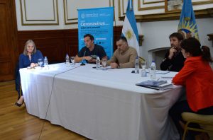 Desde el COE parte del gabinete respondió inquietudes de los intendentes y comisionadxs de fomento