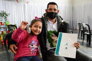 Más familias de Puerto Deseado recibieron sus viviendas