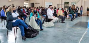 Velázquez: “Hoy es un día para celebrar la vida y el gran esfuerzo de toda la comunidad educativa”