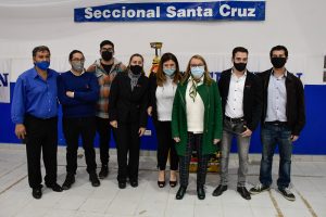 Alicia entregó certificados de posesión de terrenos del Barrio 22 de Septiembre de Río Gallegos