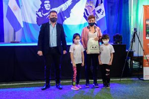 La Gobernadora participó de la inauguración del Complejo Deportivo de la Asociación Obrera Minera Argentina