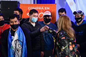 La Gobernadora participó de la inauguración del Complejo Deportivo de la Asociación Obrera Minera Argentina