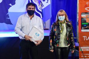La Gobernadora participó de la inauguración del Complejo Deportivo de la Asociación Obrera Minera Argentina