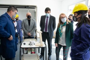 Alicia inauguró un nuevo Núcleo Educativo y entregó viviendas en Perito Moreno