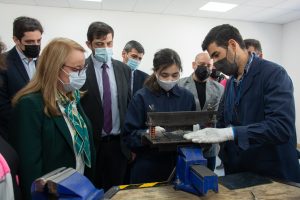 Alicia inauguró un nuevo Núcleo Educativo y entregó viviendas en Perito Moreno
