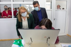 La comunidad educativa de Escuela Industrial N° 11 recibió con gran entusiasmo el nuevo edificio