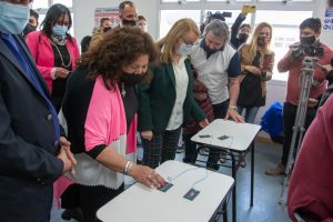 La comunidad educativa de Escuela Industrial N° 11 recibió con gran entusiasmo el nuevo edificio