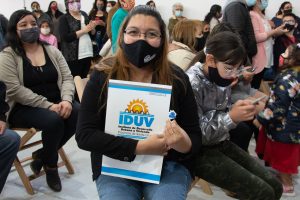 Las nuevas viviendas adjudicadas en Perito Moreno son hoy el futuro soñado para las familias propietarias