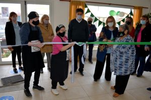 Alicia recorrió la panadería de la Asociación de Padres Pro Ayuda al Discapacitado