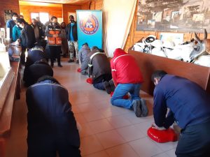 Protección Civil capacitó a personal en la Cueva de las Manos