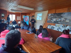 Protección Civil capacitó a personal en la Cueva de las Manos