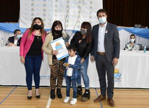 Alicia participó en el acto de entrega de viviendas y certificados de posesión de tierras en Río Gallegos