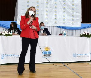 Alicia: “Tenemos que pensar en una Santa Cruz que necesita desarrollarse y tener valor agregado”
