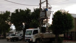 Servicios Públicos realiza tareas de saneamiento y energía en Río Gallegos