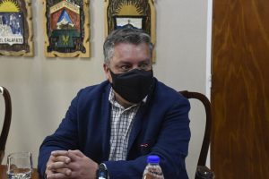Alicia recibió a representante de la empresa Newmont - Cerro Negro en Casa de Gobierno