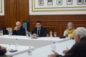 Alicia se reunió con su gabinete para evaluar medidas y realizar un balance de la situación