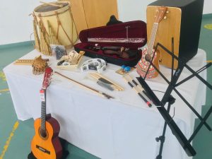 La Escuela Provincial de Música Re Si hizo entrega de instrumentos musicales