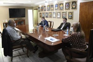 Alicia recibió a ex intendentes de Puerto Santa Cruz