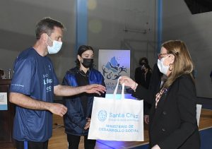 Alicia participó de la apertura oficial de los Juegos de la Araucanía 2021 – Sede Natación