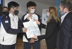Alicia participó de la apertura oficial de los Juegos de la Araucanía 2021 – Sede Natación