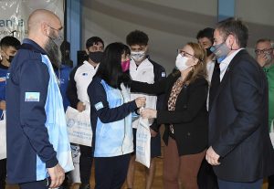 Alicia participó de la apertura oficial de los Juegos de la Araucanía 2021 – Sede Natación