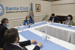 El Gobierno realizó la firma del acuerdo de prórroga con la empresa CGC