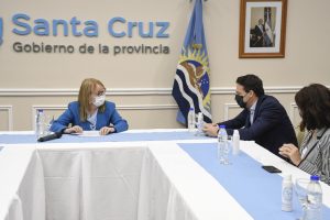 El Gobierno realizó la firma del acuerdo de prórroga con la empresa CGC