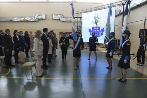 Alicia encabezó el acto central del Aniversario 137° de la Policía de Santa Cruz