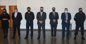 Seguridad y Fabricaciones Militares hacen entrega de equipamiento a la Policía de Santa Cruz