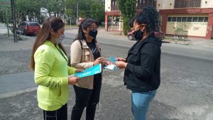 Familias del barrio Jardín de Rio Gallegos reciben la visita del operativo “Cuidemos el agua”