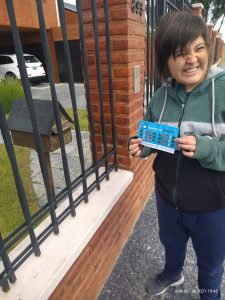 Familias del barrio Jardín de Rio Gallegos reciben la visita del operativo “Cuidemos el agua”