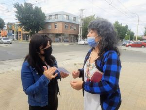 Familias del barrio Jardín de Rio Gallegos reciben la visita del operativo “Cuidemos el agua”